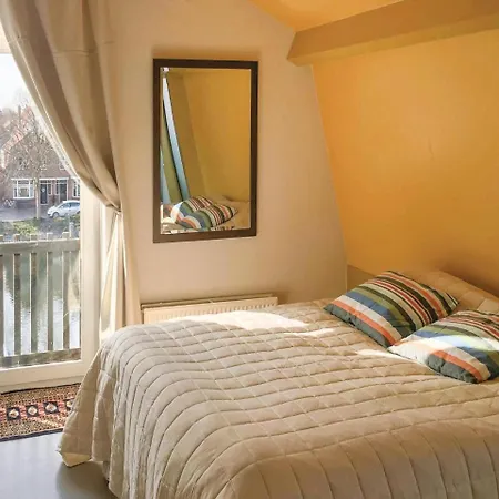 Two-bedroom Holiday In *